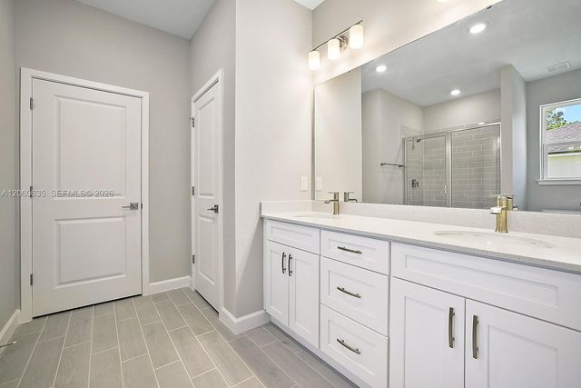 1271 Monument Avenue SE, Palm Bay, FL 32909