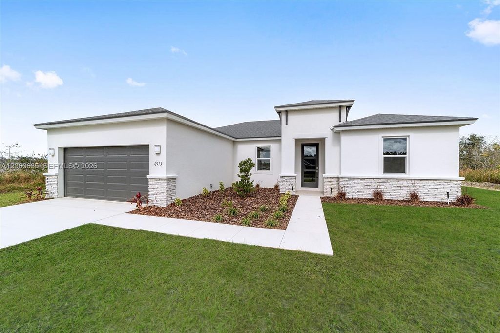 1271 Monument Avenue SE, Palm Bay, FL 32909