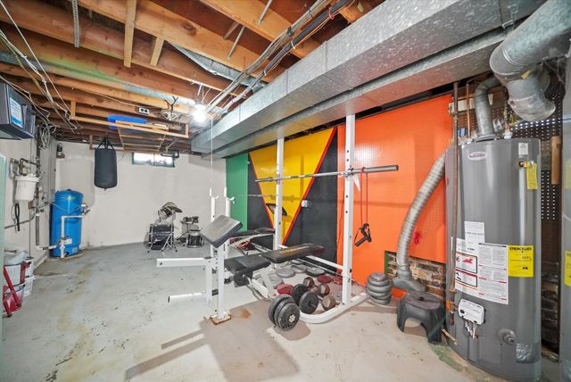 84 E Rickard Drive, Oswego, IL 60543