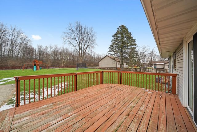 84 E Rickard Drive, Oswego, IL 60543