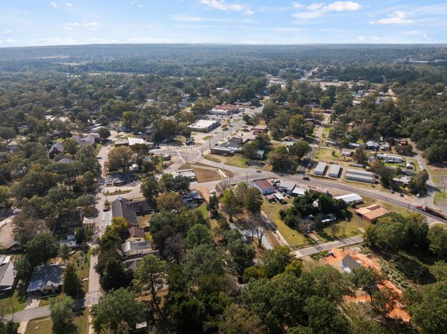 655 N SODA ST, Jefferson, TX 75657