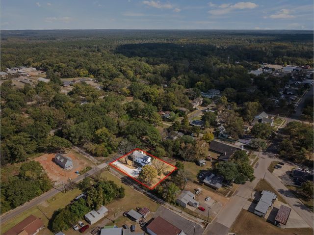 655 N SODA ST, Jefferson, TX 75657