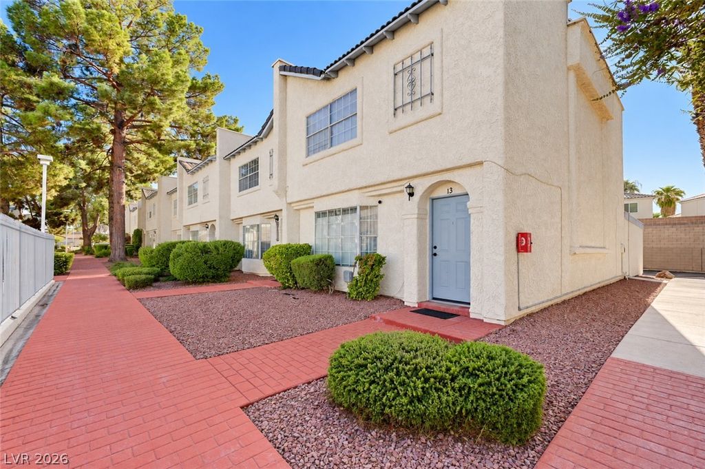 5383 Mountain Vista Street 13, Las Vegas, NV 89120 — photo 3