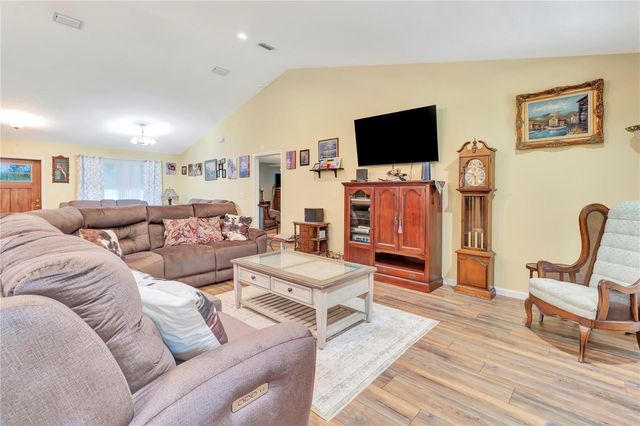 7427 REDWING ROAD, Groveland, FL 34736