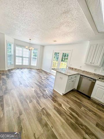 5374 Crown Oaks Drive, Lula, GA 30554