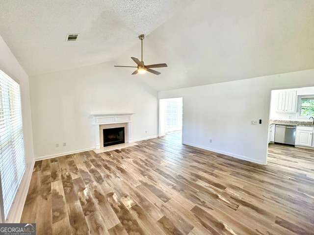 5374 Crown Oaks Drive, Lula, GA 30554