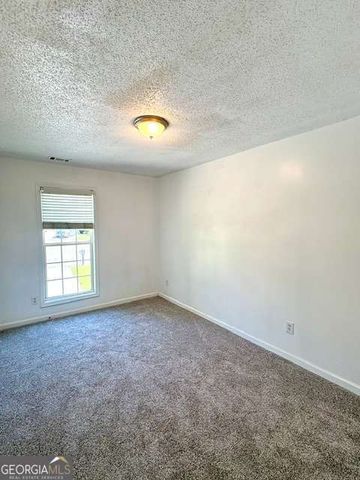 5374 Crown Oaks Drive, Lula, GA 30554