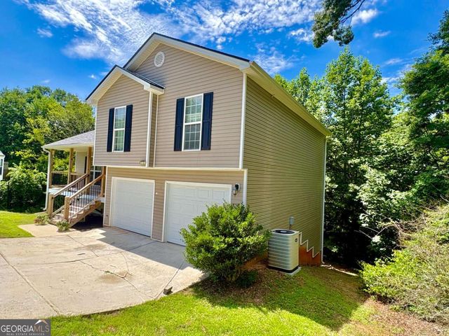 5374 Crown Oaks Drive, Lula, GA 30554