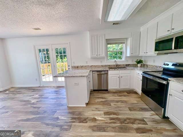 5374 Crown Oaks Drive, Lula, GA 30554