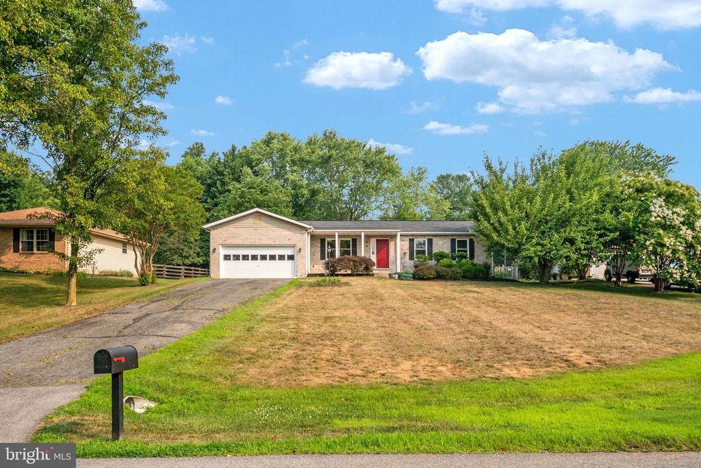 2110 CLEARVIEW DR, Owings, MD 20736