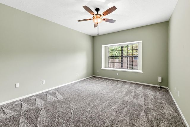 1623 Green Briar Drive, Huntsville, TX 77340