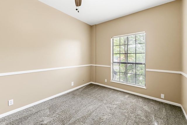1623 Green Briar Drive, Huntsville, TX 77340