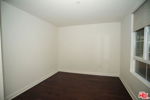 5831 Seawalk Drive 221, Los Angeles, CA 90094