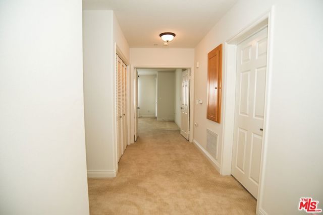 5831 Seawalk Drive 221, Los Angeles, CA 90094