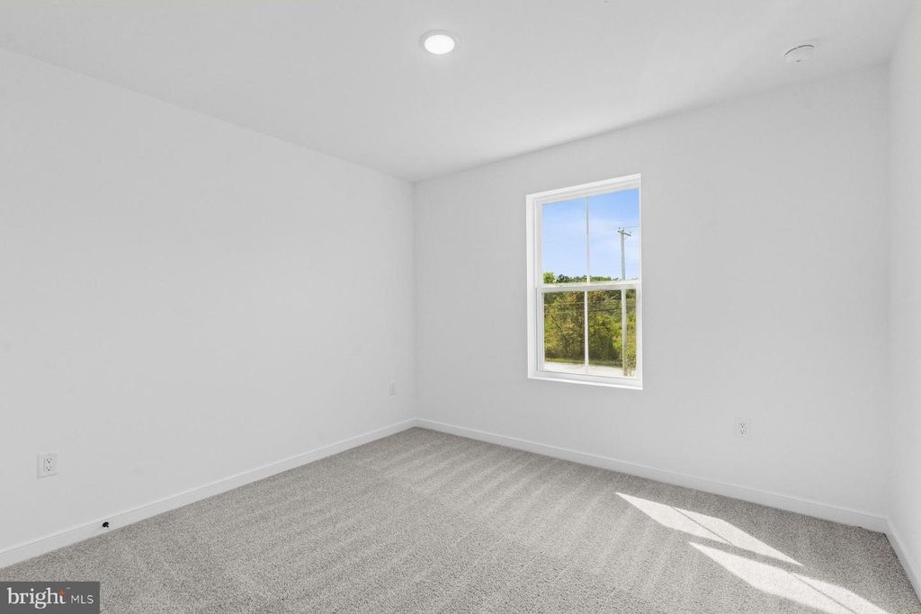 Image 22 of property listing at 15 BUTTERNUT DR #8, Berlin, NJ 08009