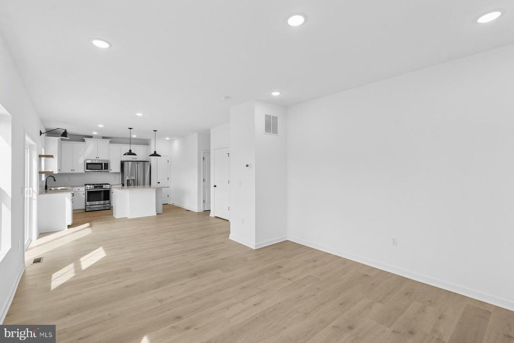 Image 29 of property listing at 15 BUTTERNUT DR #8, Berlin, NJ 08009