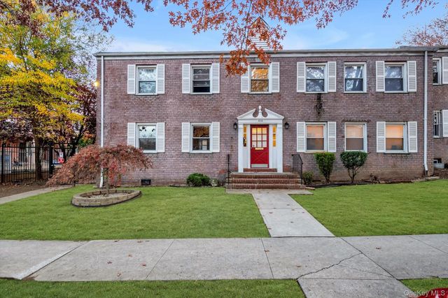 110-15 65 Avenue 59B, Forest Hills, NY 11375