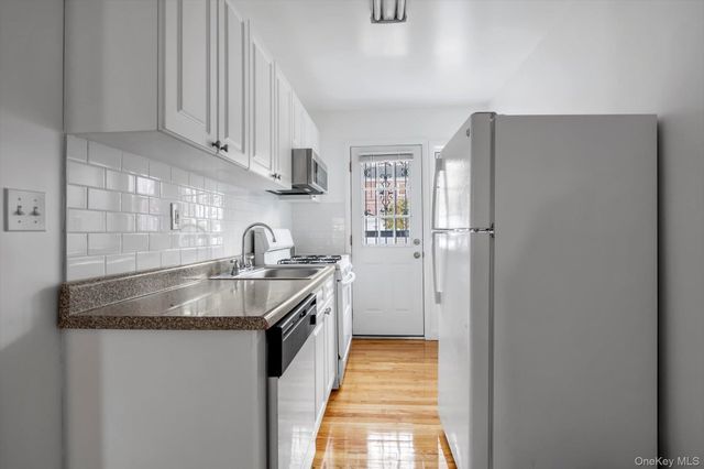 110-15 65 Avenue 59B, Forest Hills, NY 11375