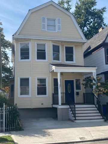 207 Brighton Ave, East Orange City, NJ 07017