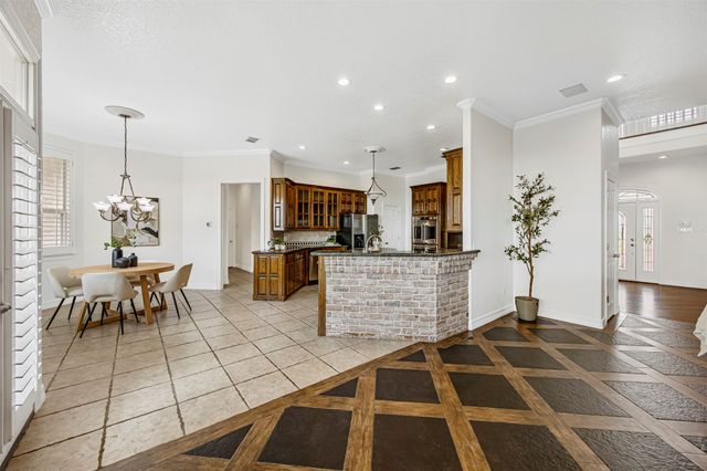 136 Club House Drive, Weatherford, TX 76087