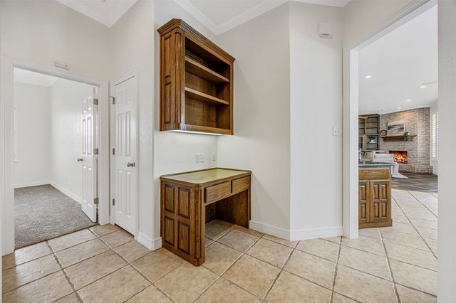 136 Club House Drive, Weatherford, TX 76087