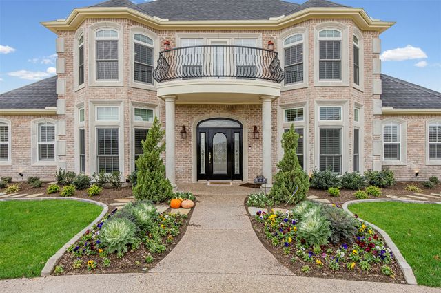 136 Club House Drive, Weatherford, TX 76087