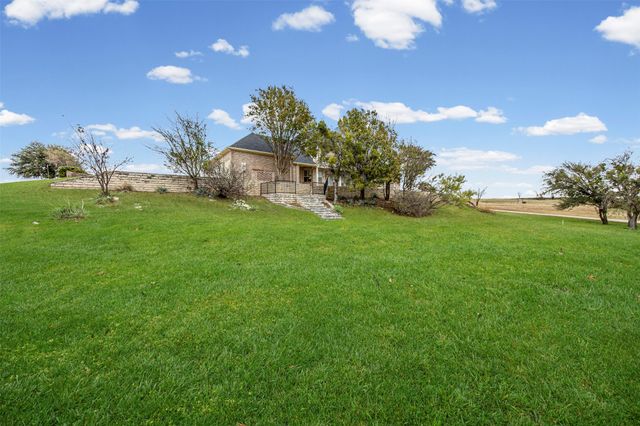 136 Club House Drive, Weatherford, TX 76087