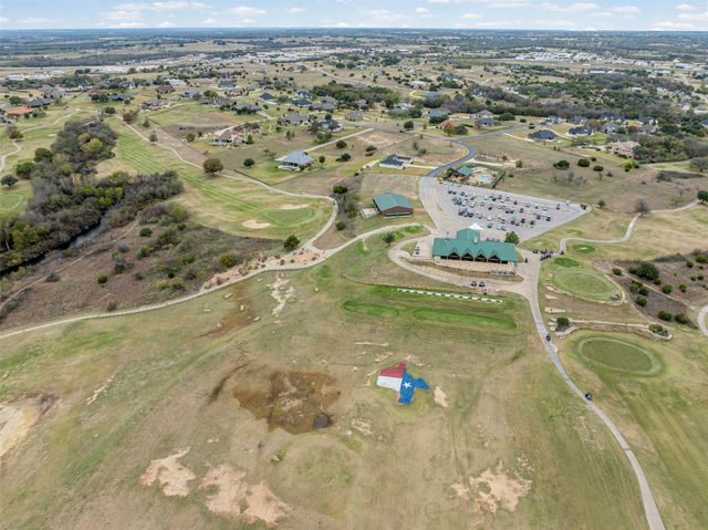 136 Club House Drive, Weatherford, TX 76087