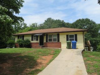 1650 Bridgeport NW Drive, Atlanta, GA 30318