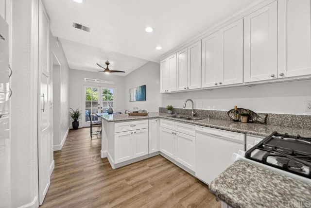 3404 Cameo Drive 2, Oceanside, CA 92056
