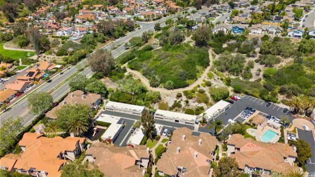 3404 Cameo Drive 2, Oceanside, CA 92056