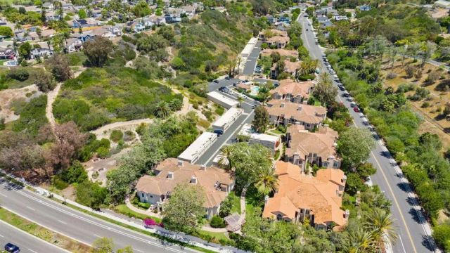 3404 Cameo Drive 2, Oceanside, CA 92056