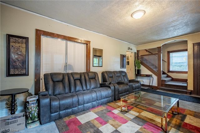 531 Fernwood Drive, Akron, OH 44320