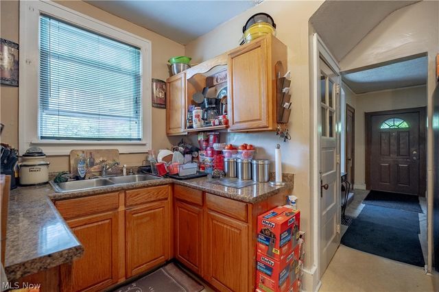 531 Fernwood Drive, Akron, OH 44320