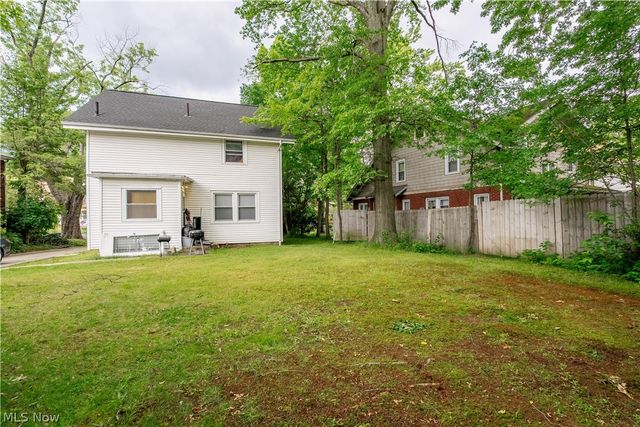 531 Fernwood Drive, Akron, OH 44320