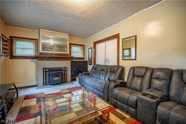 531 Fernwood Drive, Akron, OH 44320