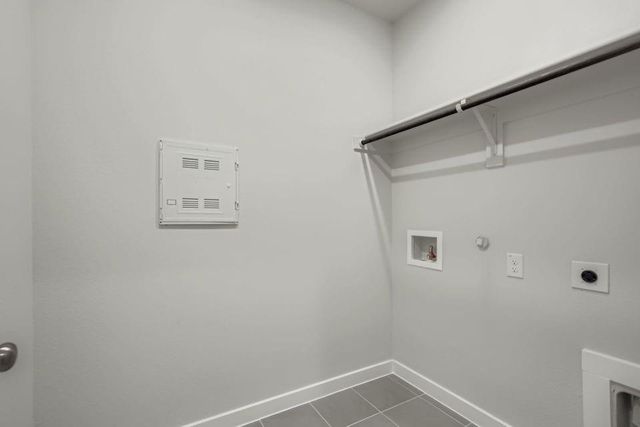 8023 Heroes Hall Drive, Magnolia, TX 77354