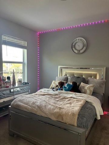 439 NE 6th Pl, Florida City, FL 33034