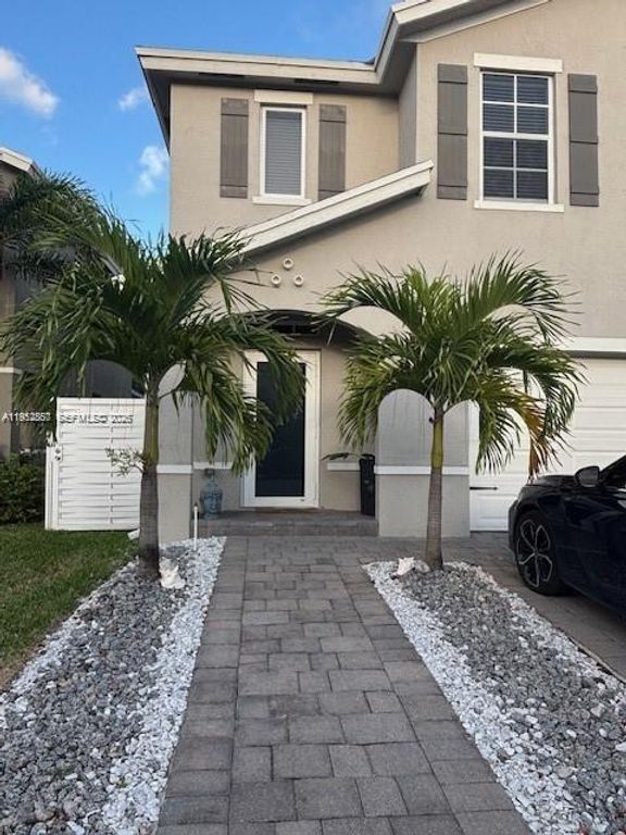 439 NE 6th Pl, Florida City, FL 33034