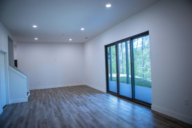 80 Lakeshore Terrace RD, Hardy, VA 24101