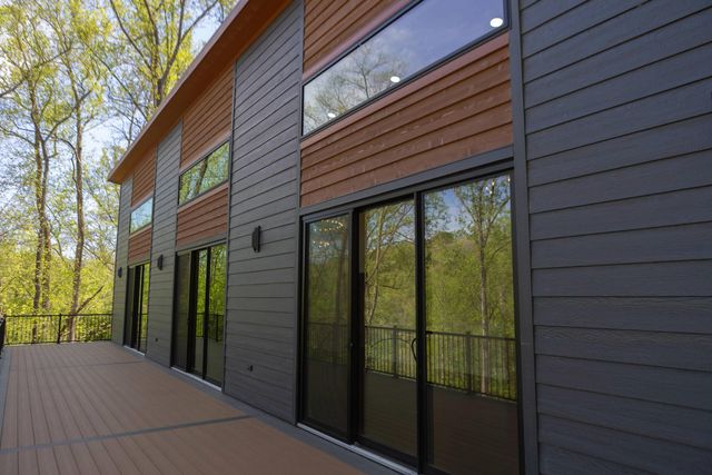 80 Lakeshore Terrace RD, Hardy, VA 24101