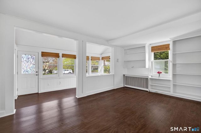 61 Ingham Hill Road, Old Saybrook, CT 06475