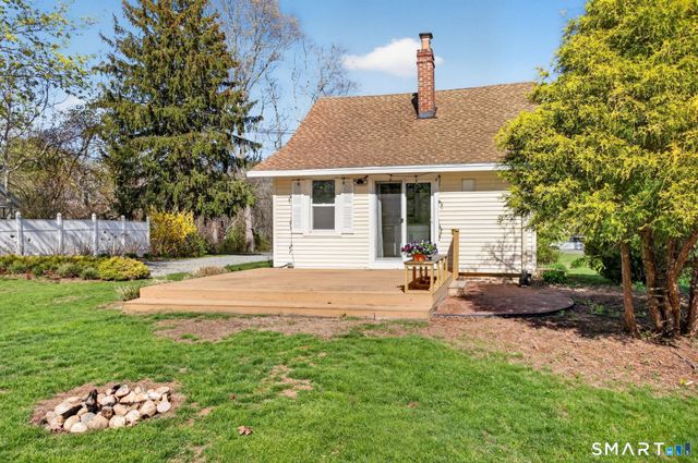 61 Ingham Hill Road, Old Saybrook, CT 06475