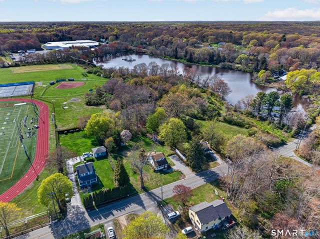 61 Ingham Hill Road, Old Saybrook, CT 06475