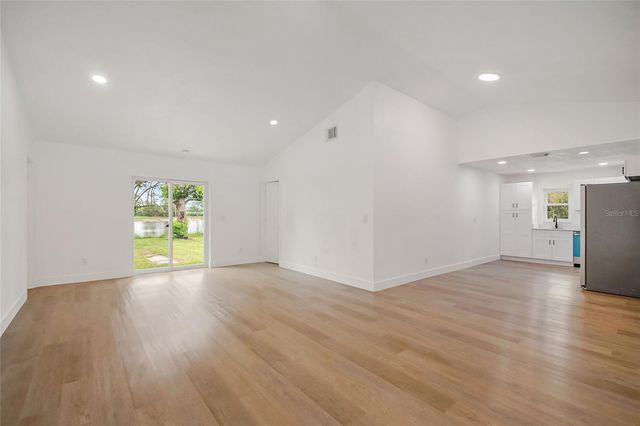 201 RONNIE CIRCLE, Orlando, FL 32811