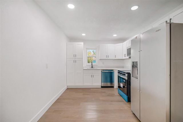 201 RONNIE CIRCLE, Orlando, FL 32811