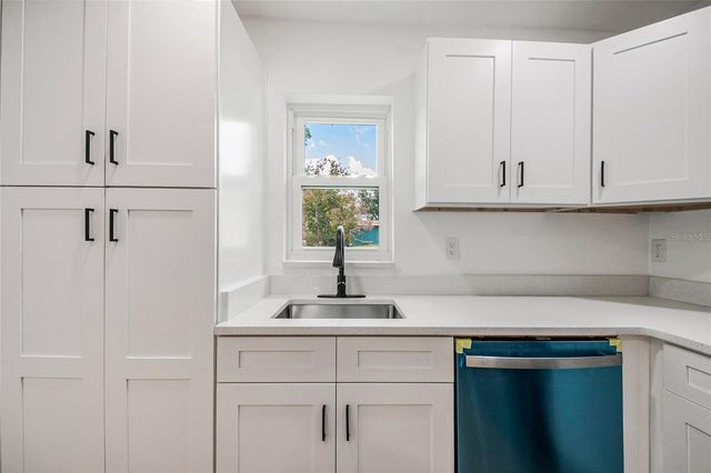 201 RONNIE CIRCLE, Orlando, FL 32811