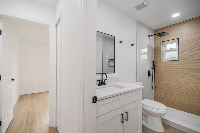 201 RONNIE CIRCLE, Orlando, FL 32811
