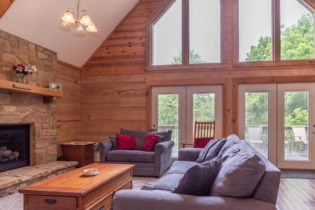 1275 N Sewell Road, Bloomington, IN 47408