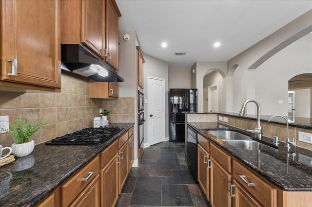 5604 Kingsfield Court, League City, TX 77573